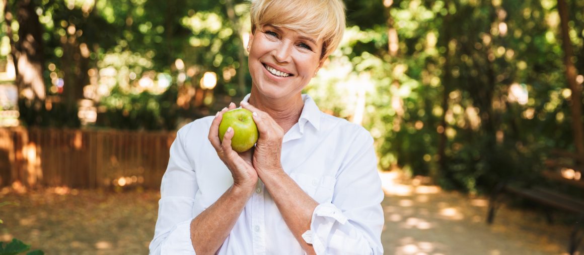 4 Ways Women Can Stay Healthy in Retirement