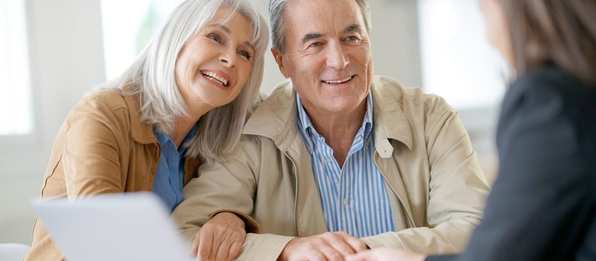 How to Decide When to Hire a Retirement Advisor.